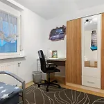 Rheinvorland Apartament *